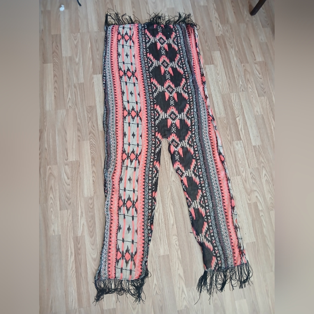 Women's Patterned Shawl